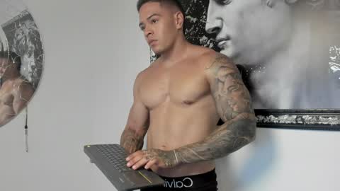 Maddox Santana online show from 02-08-25, 03:30