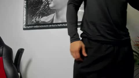 Snapshot of maddox_santana chatting on 02-12-25, 12:48 Maddox Santana online show from 02-12-25, 12:48