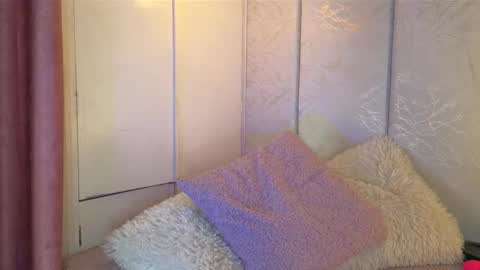 Snapshot of maddy1y_ chatting on 03-11-26, 12:55 maddy online show from 03-11-26, 12:55