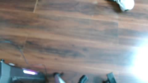 Snapshot of maddy_14 chatting on 01-04-25, 12:27 Maddy UwU online show from 01-04-25, 12:27