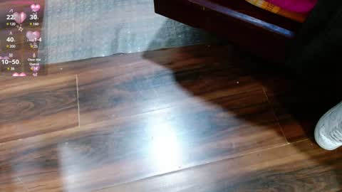 Snapshot of maddy_14 chatting on 01-24-25, 12:20 Maddy UwU online show from 01-24-25, 12:20