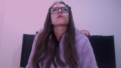 Snapshot of maddy_14 chatting on 11-12-25, 09:47 Maddy UwU online show from 11-12-25, 09:47