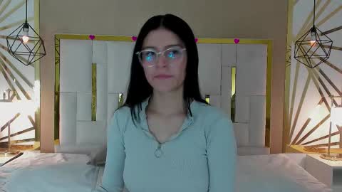 Snapshot of maddy_jacksonw chatting on 09-15-25, 11:43 Maddy online show from 09-15-25, 11:43