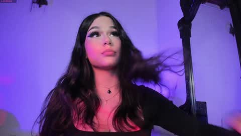 maddy_rios online show from 12-28-24, 02:43