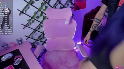 Maddy Foox online show from 02-12-25, 09:33