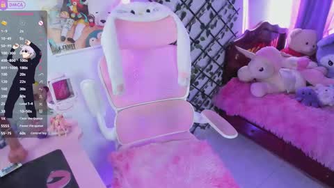 Maddy Foox online show from 11-13-25, 03:00