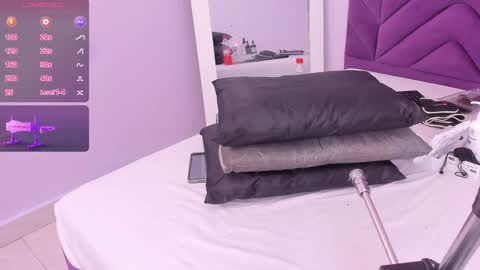 maddyjohnsonn online show from 12-24-24, 04:55