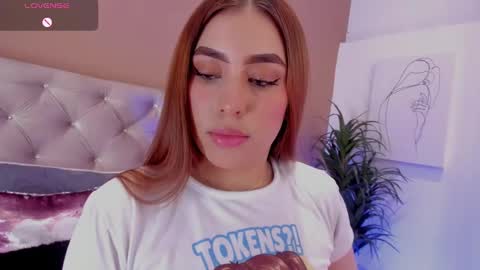 Snapshot of maddylennon chatting on 02-06-25, 02:48 Lina online show from 02-06-25, 02:48