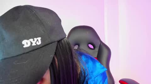 Madelaine  online show from 12-10-24, 05:55