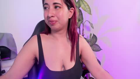 Madelaine  online show from 12-26-24, 08:50