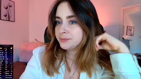 Snapshot of madelamee chatting on 09-18-25, 08:44 madelamee online show from 09-18-25, 08:44