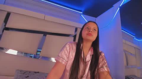 madeline_js online show from 10-02-25, 03:57
