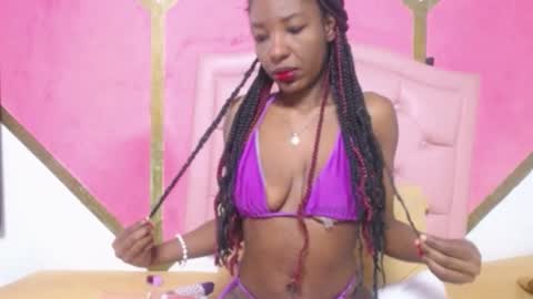 Madeline online show from 11-21-25, 12:15