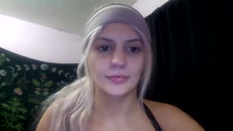madeline online show from 10-03-25, 04:53