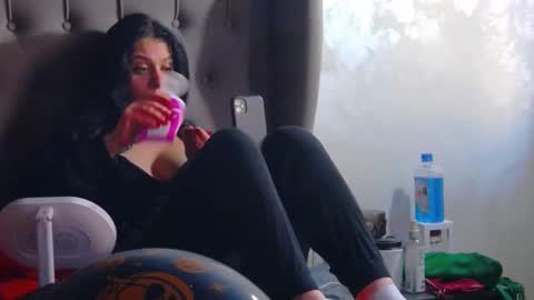 madelynvelure online show from 11-01-25, 06:26