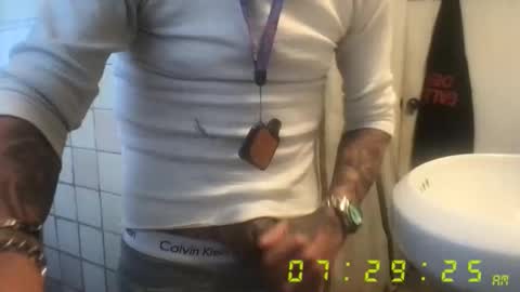 Snapshot of madeyoulook818 chatting on 03-03-26, 03:29 madeyoulook818 online show from 03-03-26, 03:29