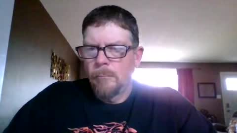 Snapshot of madhatter72 chatting on 10-30-25, 03:57 Madhatter72 online show from 10-30-25, 03:57