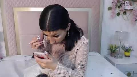 madhison_5 online show from 03-21-26, 12:54