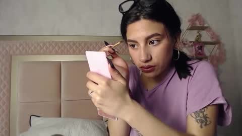 madhison_5 online show from 03-26-26, 12:00