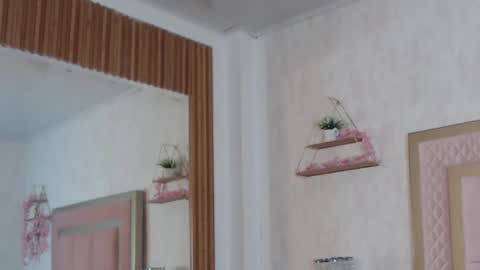 madhison_5 online show from 04-15-26, 12:12