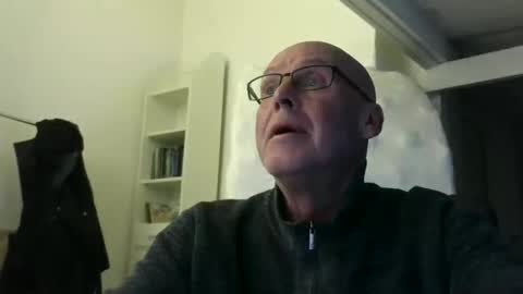 Snapshot of madio1187940 chatting on 11-11-25, 01:49 madio1187940 online show from 11-11-25, 01:49