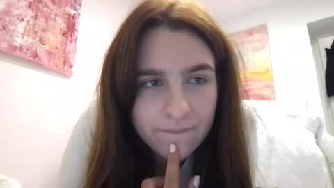 Snapshot of madison_passion chatting on 11-28-25, 05:15 madison_passion online show from 11-28-25, 05:15