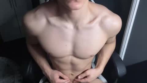 Snapshot of madisonboy2 chatting on 11-04-25, 11:04 madisonboy2 online show from 11-04-25, 11:04