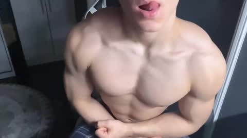 Snapshot of madisonboy2 chatting on 11-06-25, 09:59 madisonboy2 online show from 11-06-25, 09:59