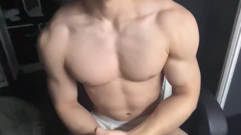 Snapshot of madisonboy2 chatting on 11-11-25, 01:38 madisonboy2 online show from 11-11-25, 01:38