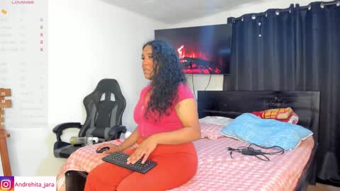 Snapshot of madisonbrunette_lxs chatting on 10-27-25, 08:13 madison online show from 10-27-25, 08:13