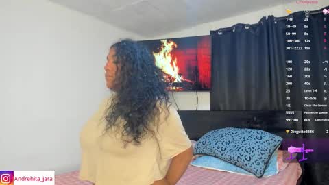 Snapshot of madisonbrunette_lxs chatting on 11-11-25, 07:47 madison online show from 11-11-25, 07:47