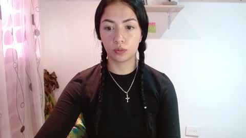 Snapshot of madisoncambel chatting on 12-19-24, 09:17 Madison Cambel online show from 12-19-24, 09:17