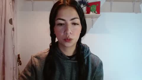 Snapshot of madisoncambel chatting on 02-19-25, 09:17 Madison Cambel online show from 02-19-25, 09:17