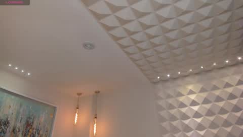 Maddi Collins online show from 10-18-25, 07:36