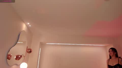 Maddi Collins online show from 11-26-25, 11:33