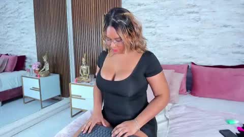 madisonhunterr_ online show from 02-08-25, 02:15