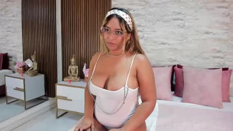 madisonhunterr_ online show from 02-22-25, 01:22