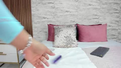 madisonhunterr_ online show from 02-22-25, 11:13