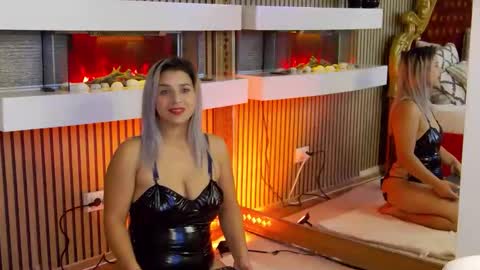 Snapshot of madisonrusso chatting on 10-31-25, 10:16 madisonrusso online show from 10-31-25, 10:16