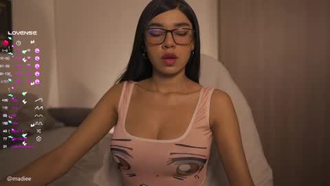 Snapshot of madisonsanford chatting on 02-23-25, 06:49 thumbs up thx you so much MODEL INDEPENDENT online show from 02-23-25, 06:49