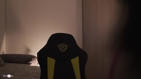 Snapshot of madisonsanford chatting on 03-05-25, 06:23 thumbs up thx you so much MODEL INDEPENDENT online show from 03-05-25, 06:23