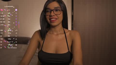 Snapshot of madisonsanford chatting on 03-10-25, 06:16 thumbs up thx you so much MODEL INDEPENDENT online show from 03-10-25, 06:16