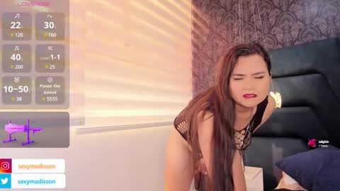 Madisson online show from 02-12-25, 01:27