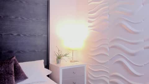 Snapshot of madisson_soft chatting on 10-20-25, 11:38 madisson_soft online show from 10-20-25, 11:38