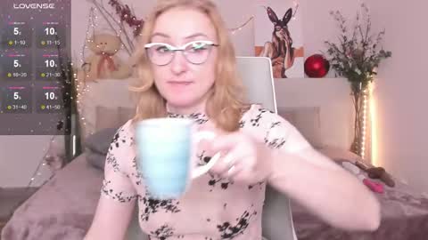 Madisson online show from 12-02-25, 02:39