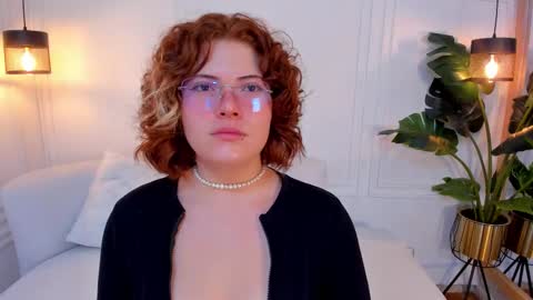 madissonmoore5 online show from 09-26-25, 11:58