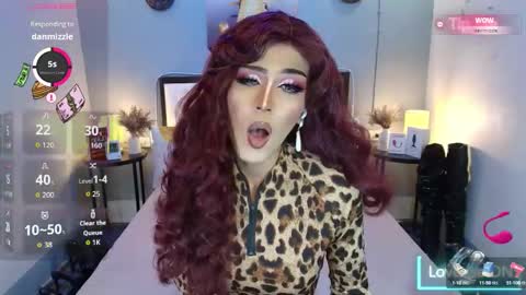 Snapshot of madnesswilxx chatting on 10-12-25, 01:48 Wil online show from 10-12-25, 01:48