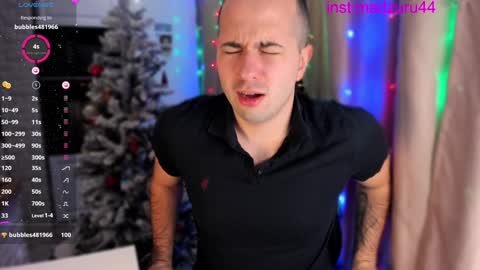 Snapshot of madzuru chatting on 12-28-24, 04:19 Gregory online show from 12-28-24, 04:19