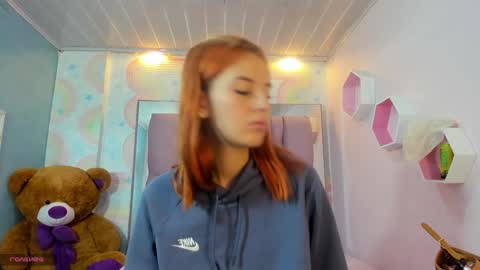 Snapshot of maee_angels chatting on 12-30-24, 10:12 MAEE ANGELS online show from 12-30-24, 10:12