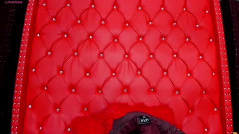 Snapshot of maee_angels chatting on 01-20-25, 04:34 MAEE ANGELS online show from 01-20-25, 04:34